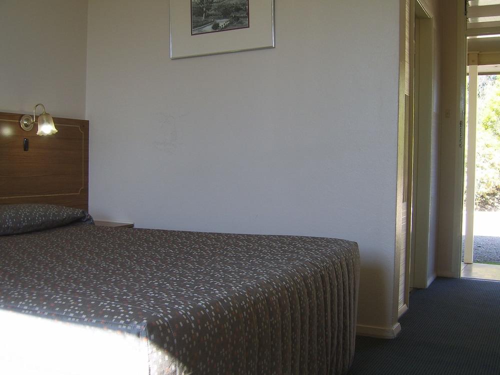 Garden Motor Inn Gundagai Exterior photo