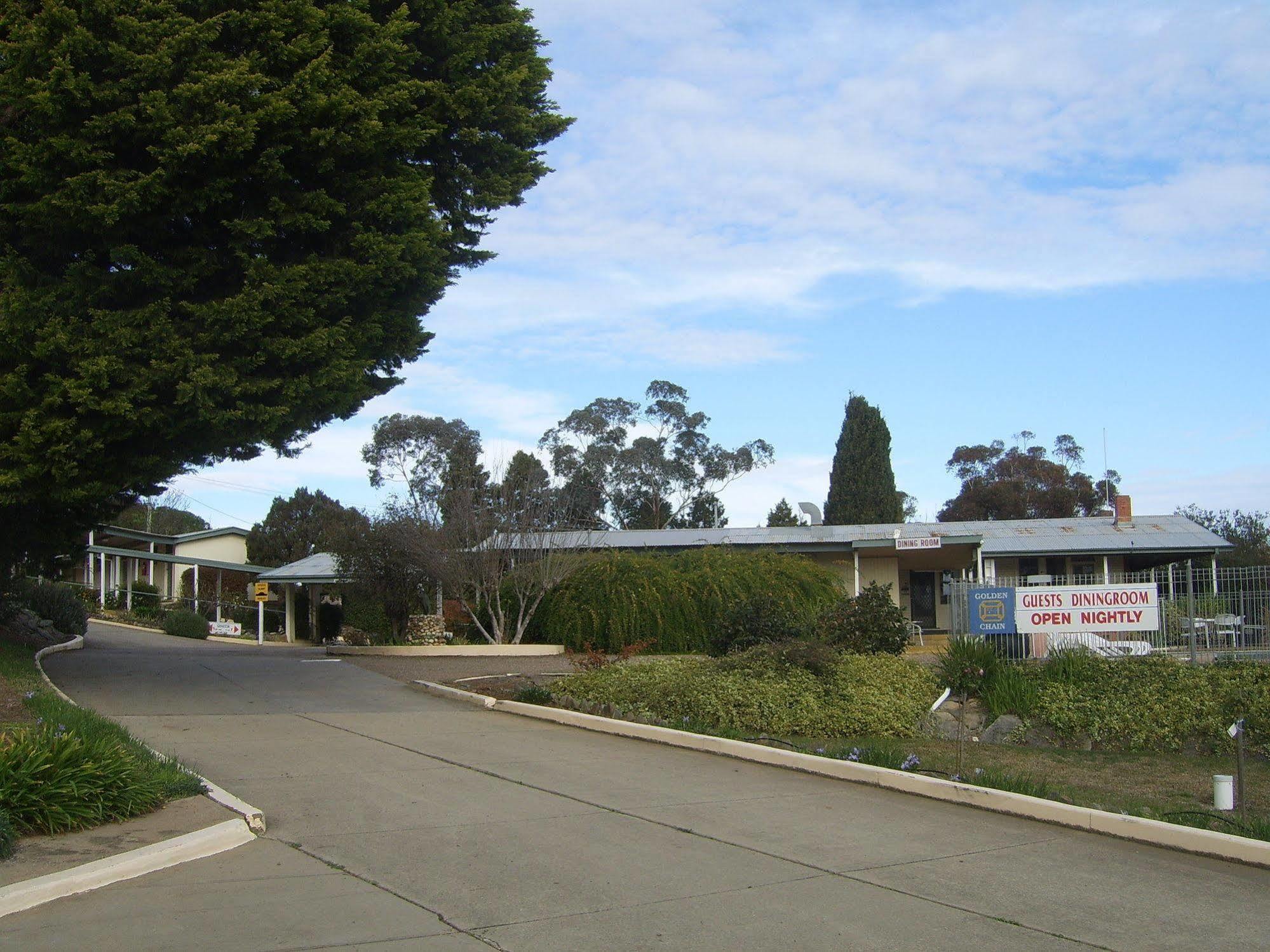 Garden Motor Inn Gundagai Exterior photo